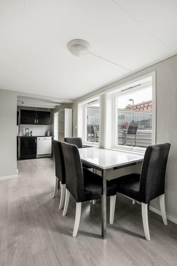 Amazing, Central House With Big Private Balcony Bergen Esterno foto