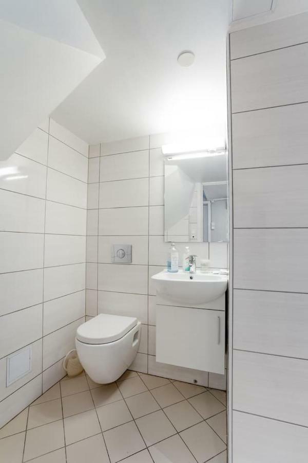 Amazing, Central House With Big Private Balcony Bergen Esterno foto