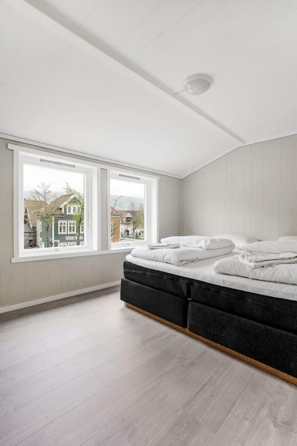 Amazing, Central House With Big Private Balcony Bergen Esterno foto